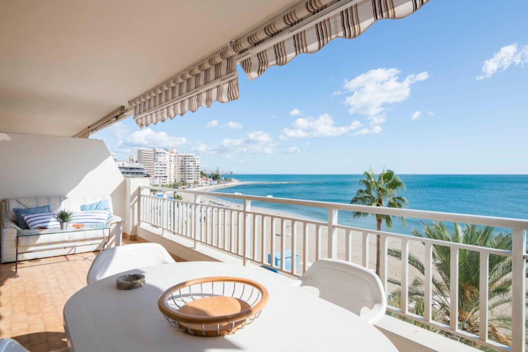 푸엔히롤라 Family Aguamarina Front The Sea Free Parking 아파트 외부 사진