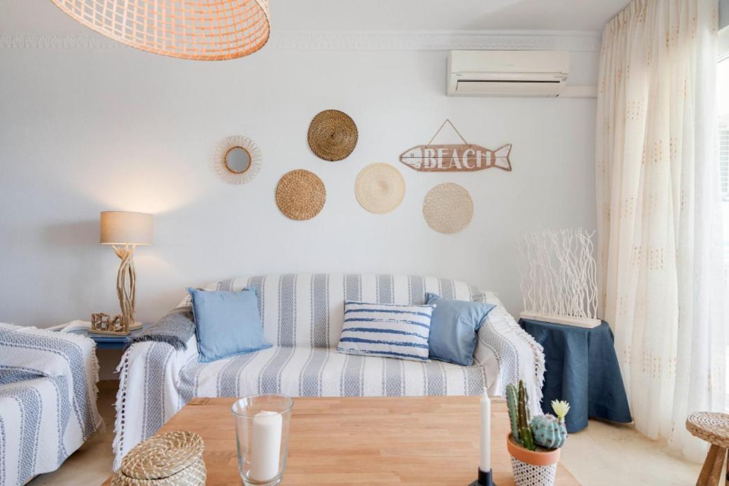 푸엔히롤라 Family Aguamarina Front The Sea Free Parking 아파트 외부 사진